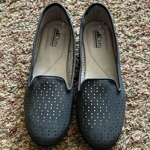 Cliffs Gray Slip On Shoes size 9 New